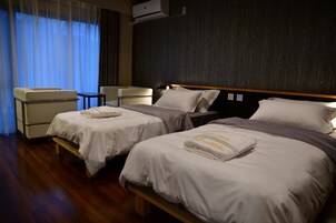 Caja de seguridad en la habitación, wifi gratis y ropa de cama 