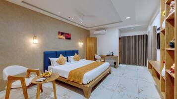 Soundproofing, iron/ironing board, free WiFi