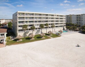 Exterior - Sea Oats 204 is a Gold Tier 3 bedroom 2 bath Gulf Front Condo (Redington Shores)