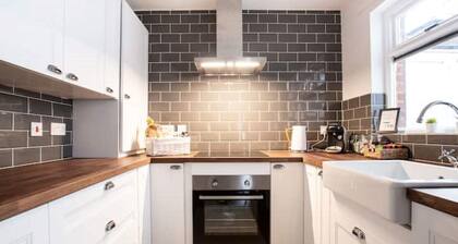 Luxurious 4-Bed Townhouse in the Heart of Belfast