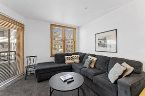 Flat-screen TV, fireplace