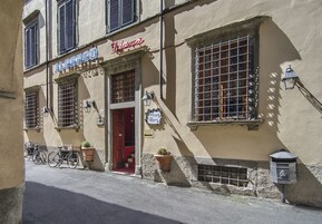 Esterni