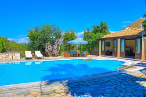 3 bedrooms - Villa Lianolia in Pelekito Corfu (Corfu)