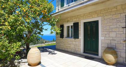 Villa Lemonita in Loggos