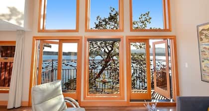 Salishan Tree House Suite