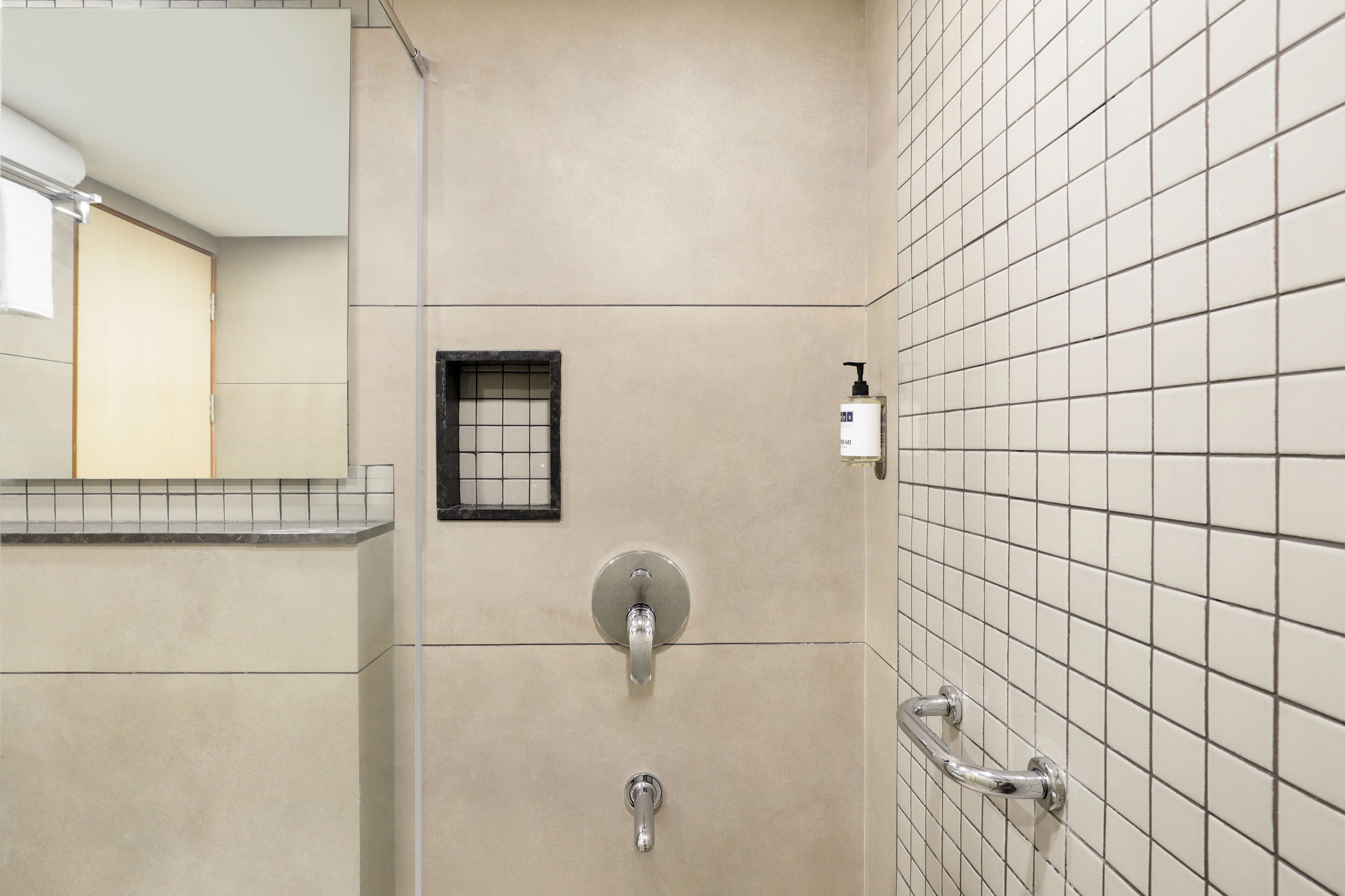 superior twin room | bathroom