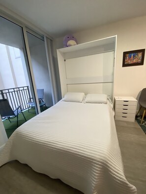 1 bedroom, WiFi, bed sheets