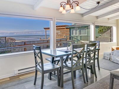 Serendipity - North Yachats Ocean View with easy beach access.