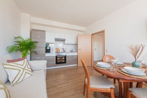 Suite – classic | Eget kjøkken | Espressomaskin, kaffetrakter/tekoker, kjøleskap og mikrobølgeovn