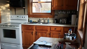 Romantic Cabin | Terrace/patio - The Cottages On Mirror Lake (Whitefield)