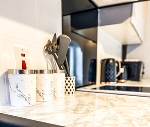 Coffee and/or coffee maker - Cosy home in london with garden and parking (Croydon)