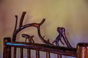 Interior detail - Budget Lodge with Hot shower & camping - 20 Minutes from Gorilla Trekking  Point (Kampala)