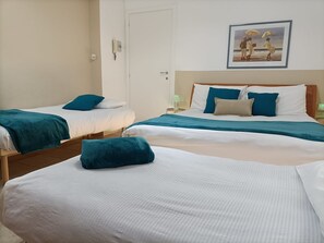 1 soverom, strykejern/-brett, wi-fi (inkludert) og sengetøy