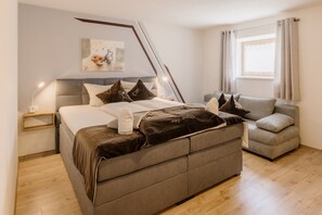 3 bedrooms, free WiFi, bed sheets