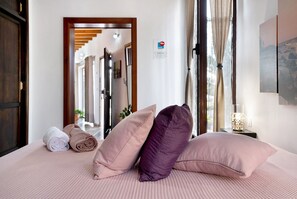 1 chambre, fer et planche à repasser, Wi-Fi gratuit, draps fournis