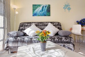 1 chambre, fer et planche à repasser, Wi-Fi gratuit, draps fournis