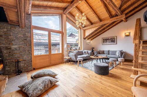 "Chalet Alouette" mit Privater Terrasse, 2 Balkonen und WLAN