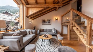 Fernseher, Kamin, Stereoanlage