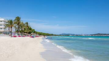 Playa en los alrededores
