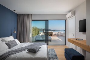 4 habitaciones, tabla de planchar con plancha, wifi y ropa de cama 