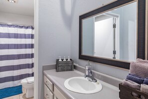 Hair dryer, towels