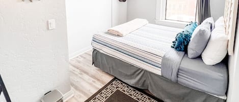 2 bedrooms, desk, iron/ironing board, travel cot