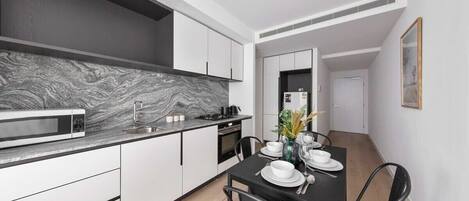 Fridge, microwave, oven, stovetop