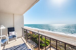 Property grounds - 2BR/2BA oceanfront condo w/ community pool and pier views (Wrightsville Beach)