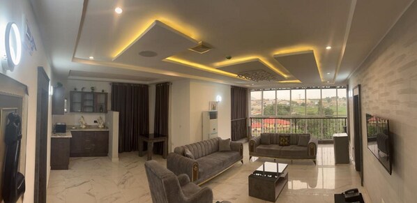 Presidential Double Room Single Use | Living area