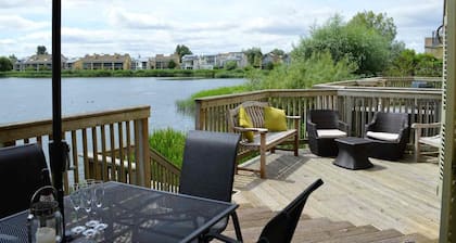 Mill Village 66, Damsel Cottage (P)