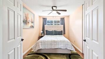 4 bedrooms, desk, blackout drapes, iron/ironing board