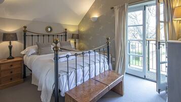 4 chambres, fer et planche à repasser, Wi-Fi gratuit, draps fournis