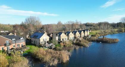 Mill Village 68, Somer House (P)