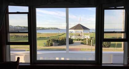 York Manor, Apt 2, Short Sands Beach