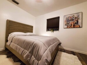 3 bedrooms, free WiFi, bed sheets