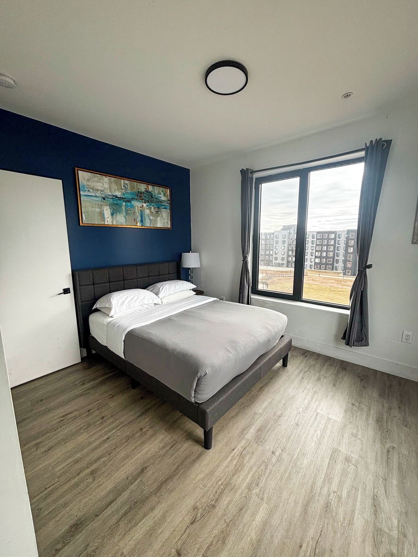 2 chambres, fer et planche à repasser, Wi-Fi gratuit, draps fournis