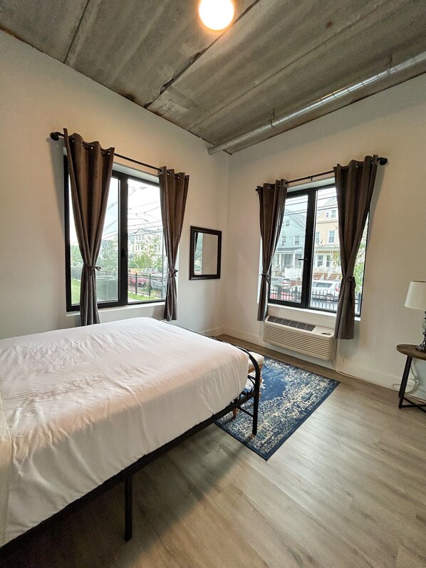 2 habitaciones, tabla de planchar con plancha y wifi gratis 