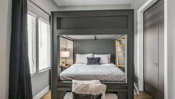 4 chambres, fer et planche à repasser, Wi-Fi, draps fournis