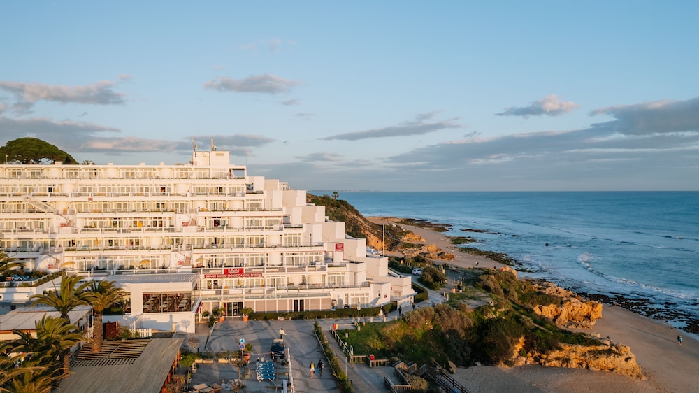 Monicca Collection Suites & Residences, Albufeira — Albufeira