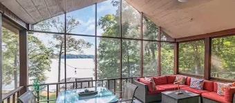 Lakefront Getaway • Game Room • Hot tub & Dock