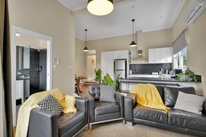 Billede uden beskrivelse, 2 af 4, knap