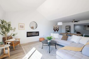 TV, fireplace, offices