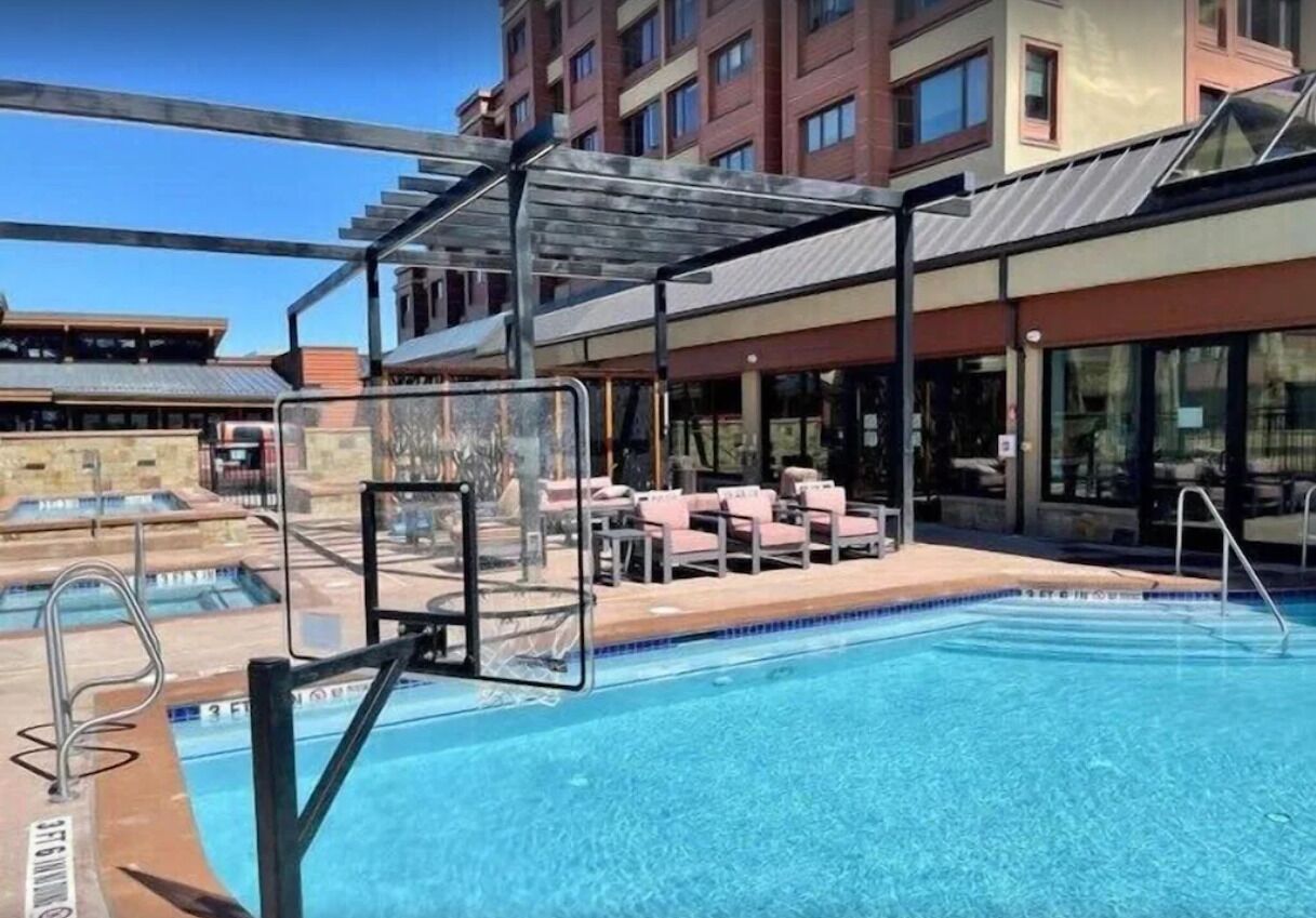Piscine couverte, piscine chauffée