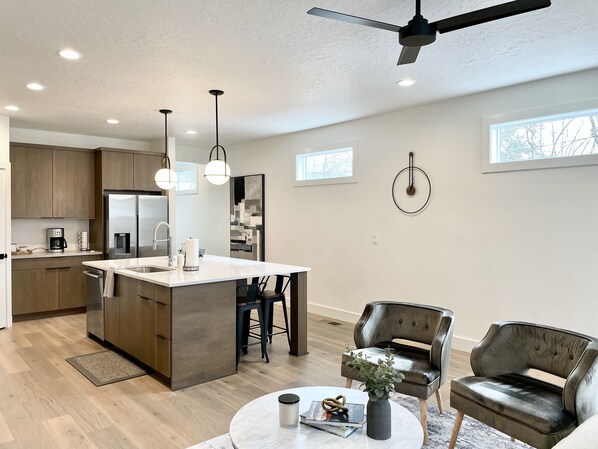 Interior - Brand New Home* Dual Master Suites. (Boise)