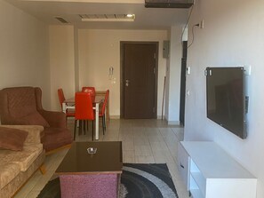 Basic Room | Living area - Elkawther hurghada apartment rooms (Hurghada)