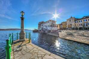 Standard Apartment, Multiple Bedrooms, Lakeside (Stella Del Lago Pied Dans L'Eau) | Exterior