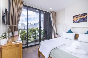 6 Schlafzimmer, Bügeleisen/Bügelbrett, kostenloses WLAN