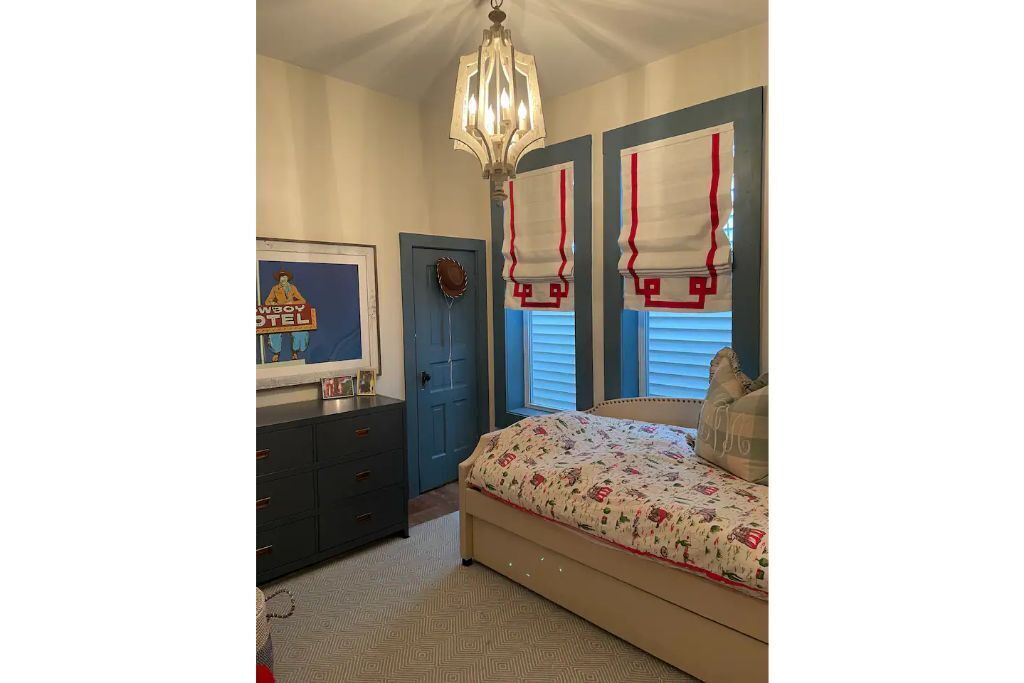 Kid Friendly Home of Dogtown, Walk 2 Forest Park, Saint Louis, MO