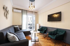 Smart TV - Houseloft White Tower Icon (Thessaloniki)