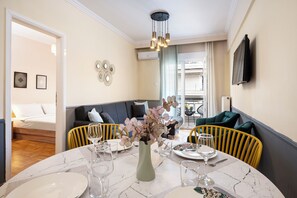 Dining - Houseloft White Tower Icon (Thessaloniki)